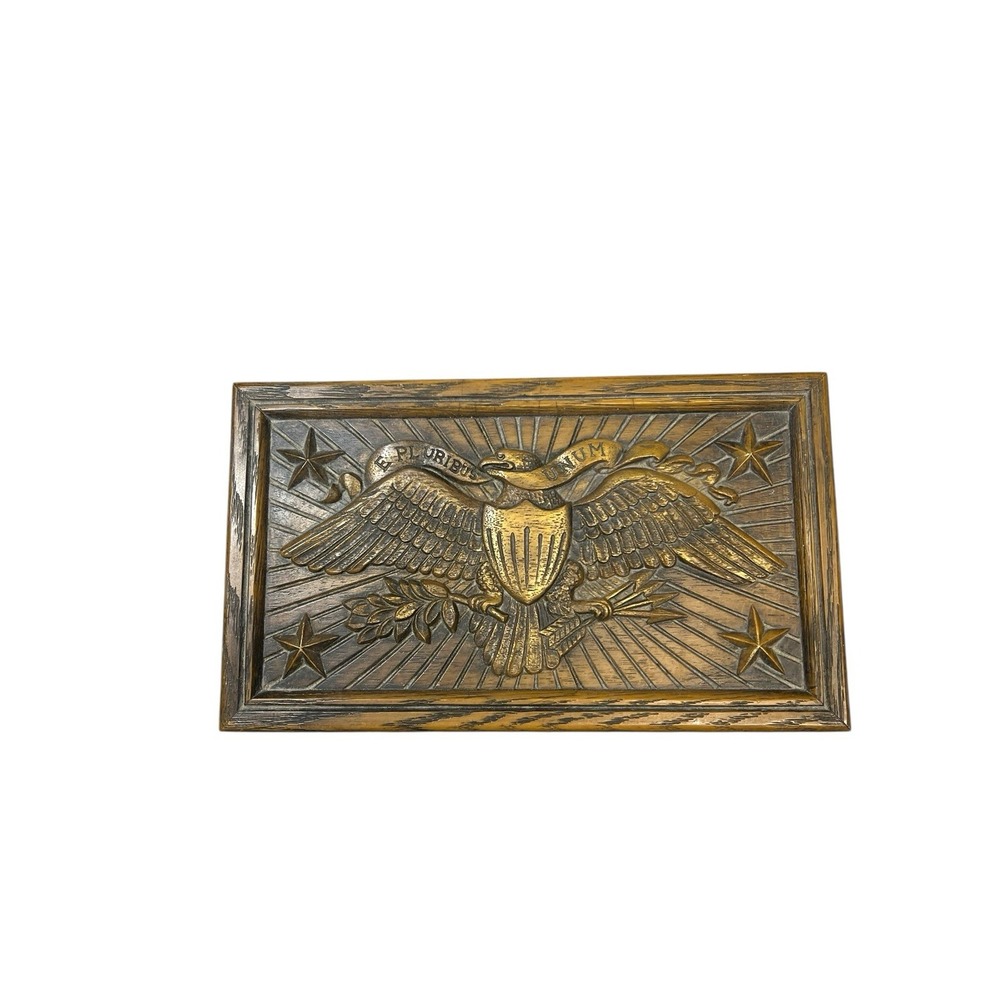 EAGLE BOX‎ AVON ORIGINAL DEEP WOODS COLOGNE, AFTER SHAVE 3 FL OZ SOAP 5 OZ
